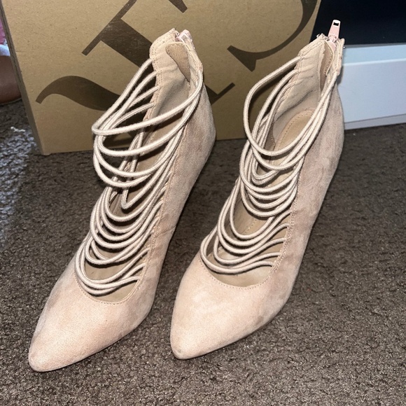 Charlotte Russe Heels - Picture 1 of 1